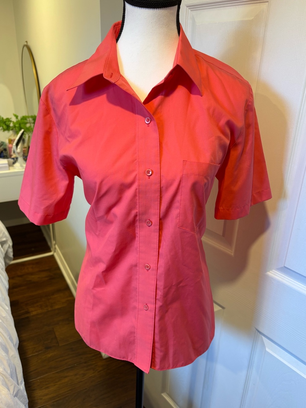 Foxcroft Coral Wrinkle-Free Button Up Blouse Size 8 Office Chic